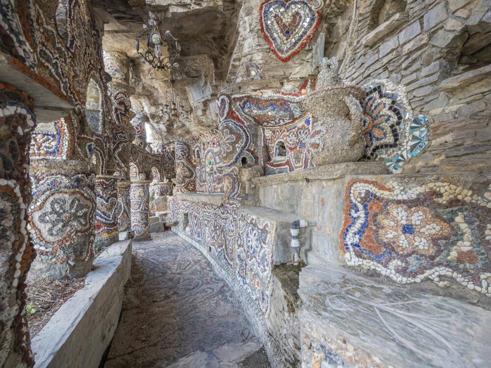 Il castello più visionario non è in Spagna né in Francia: si trova a Grosio e cambia la storia